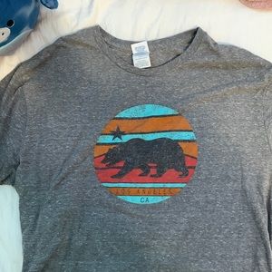 oversized graphic tee !